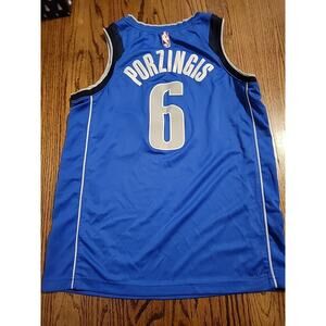 Nike Kristaps Porzingis Dallas Mavericks Jersey Basketball Mens Large 48